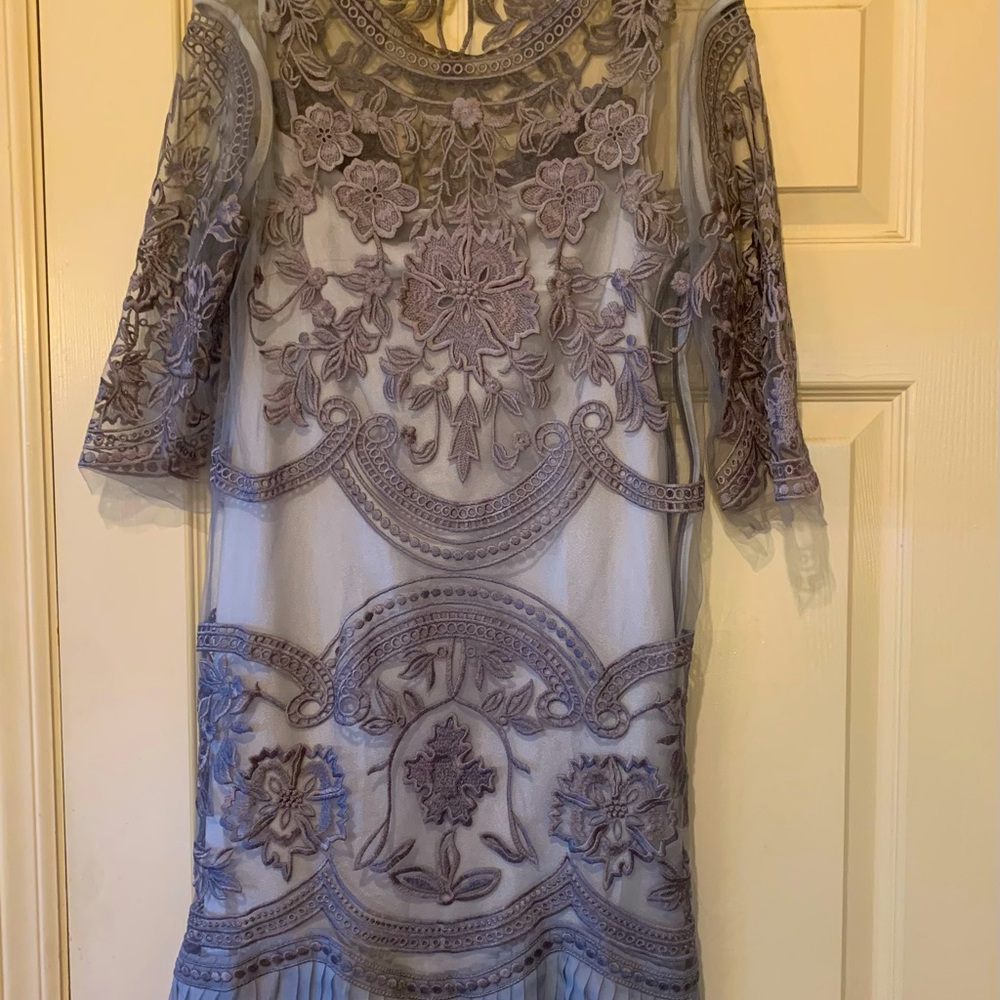 Fun whimsical grey party dress w/slip sheath Side zipper3/4 sleeve slim 8 or 6